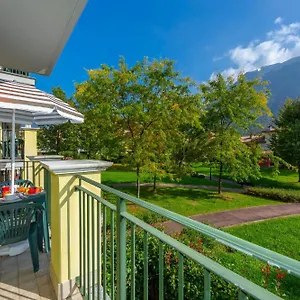 2* Apartahotel Budget Village - Porto Letizia